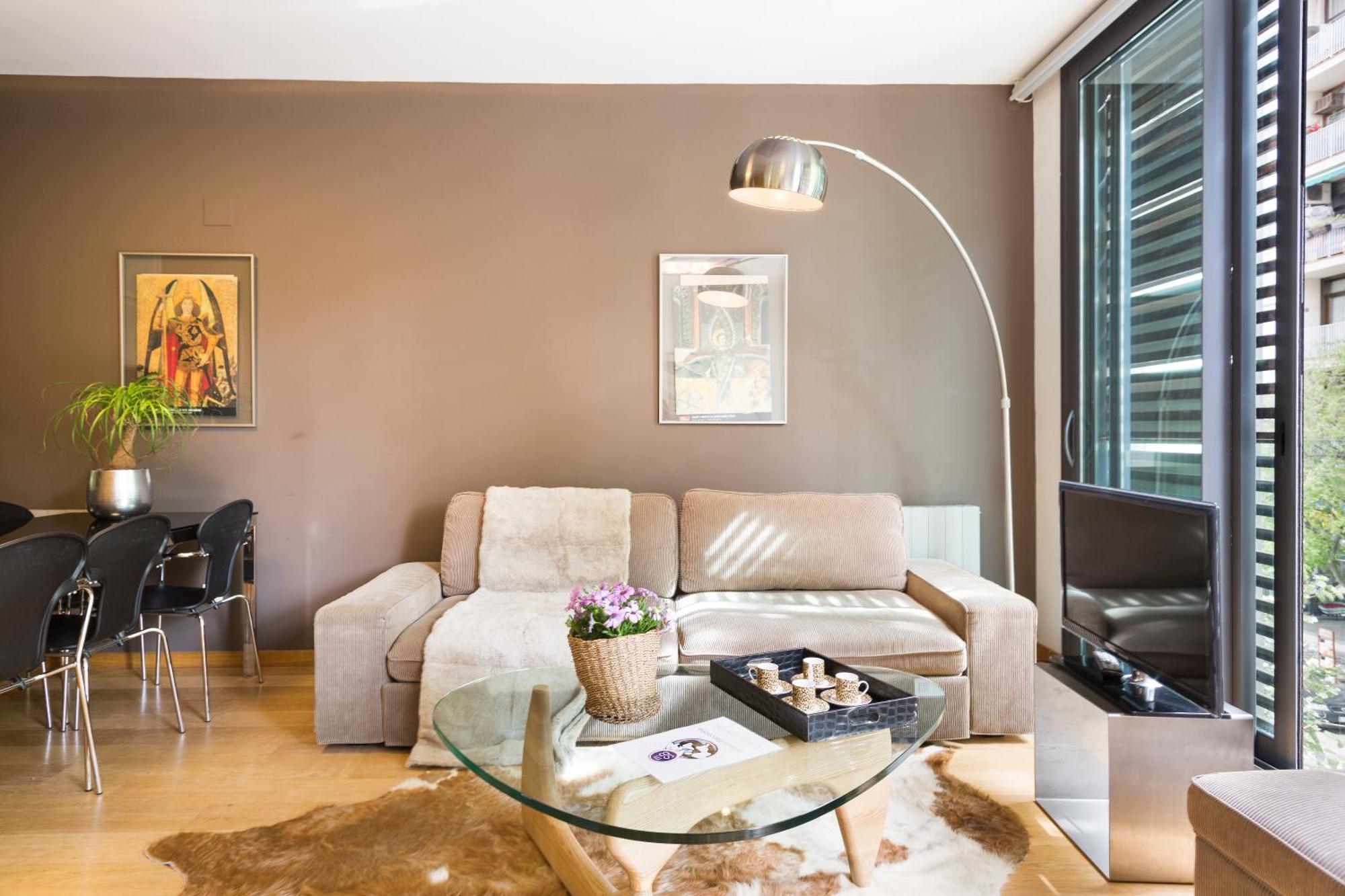 My Space Emirates - Fully Equipped Apartments Near The Beach With Shared Pool Barcellona Esterno foto