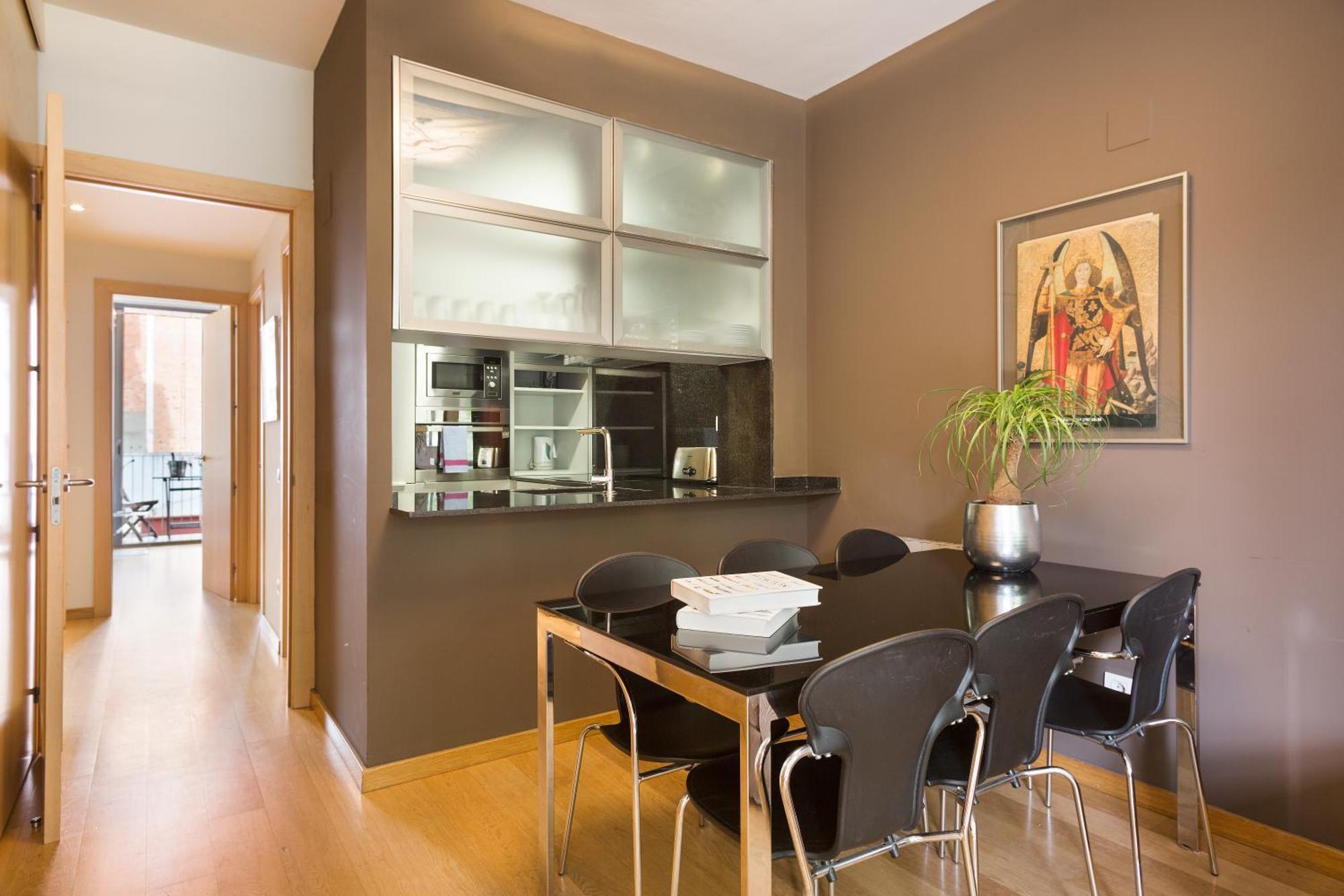 My Space Emirates - Fully Equipped Apartments Near The Beach With Shared Pool Barcellona Esterno foto