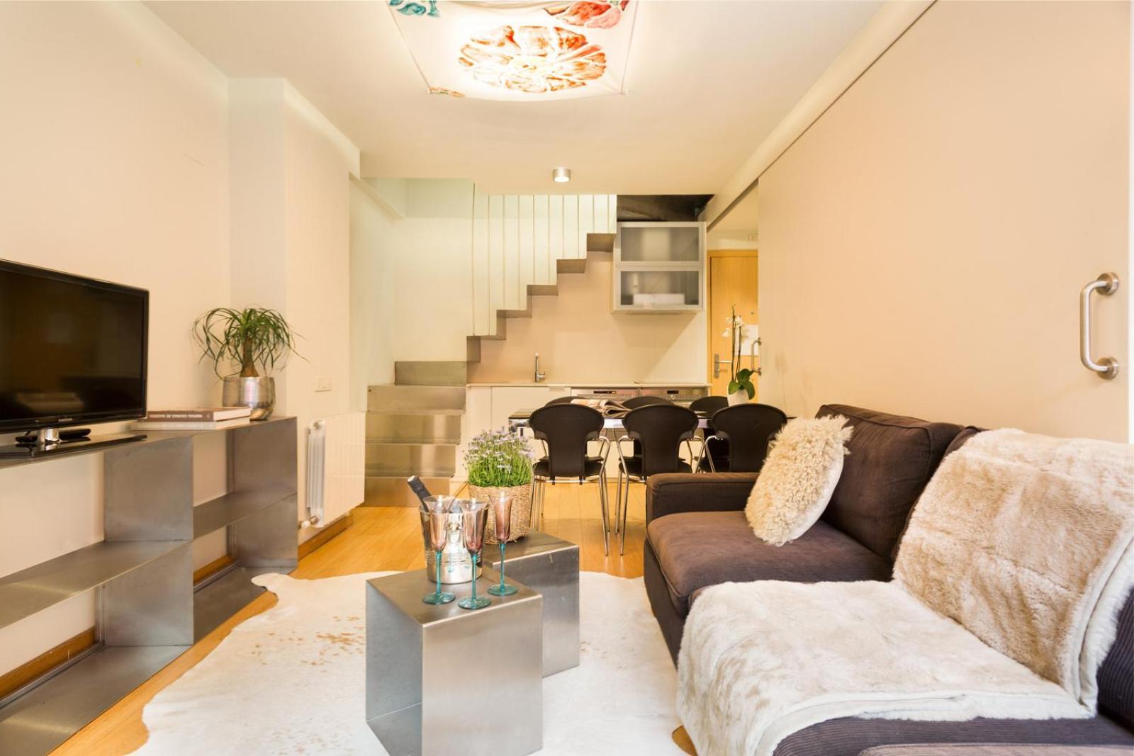 My Space Emirates - Fully Equipped Apartments Near The Beach With Shared Pool Barcellona Esterno foto