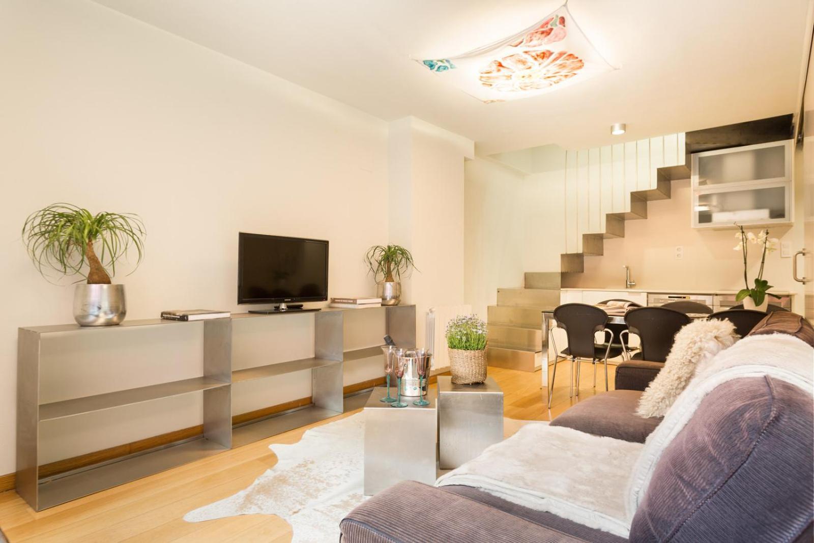 My Space Emirates - Fully Equipped Apartments Near The Beach With Shared Pool Barcellona Esterno foto